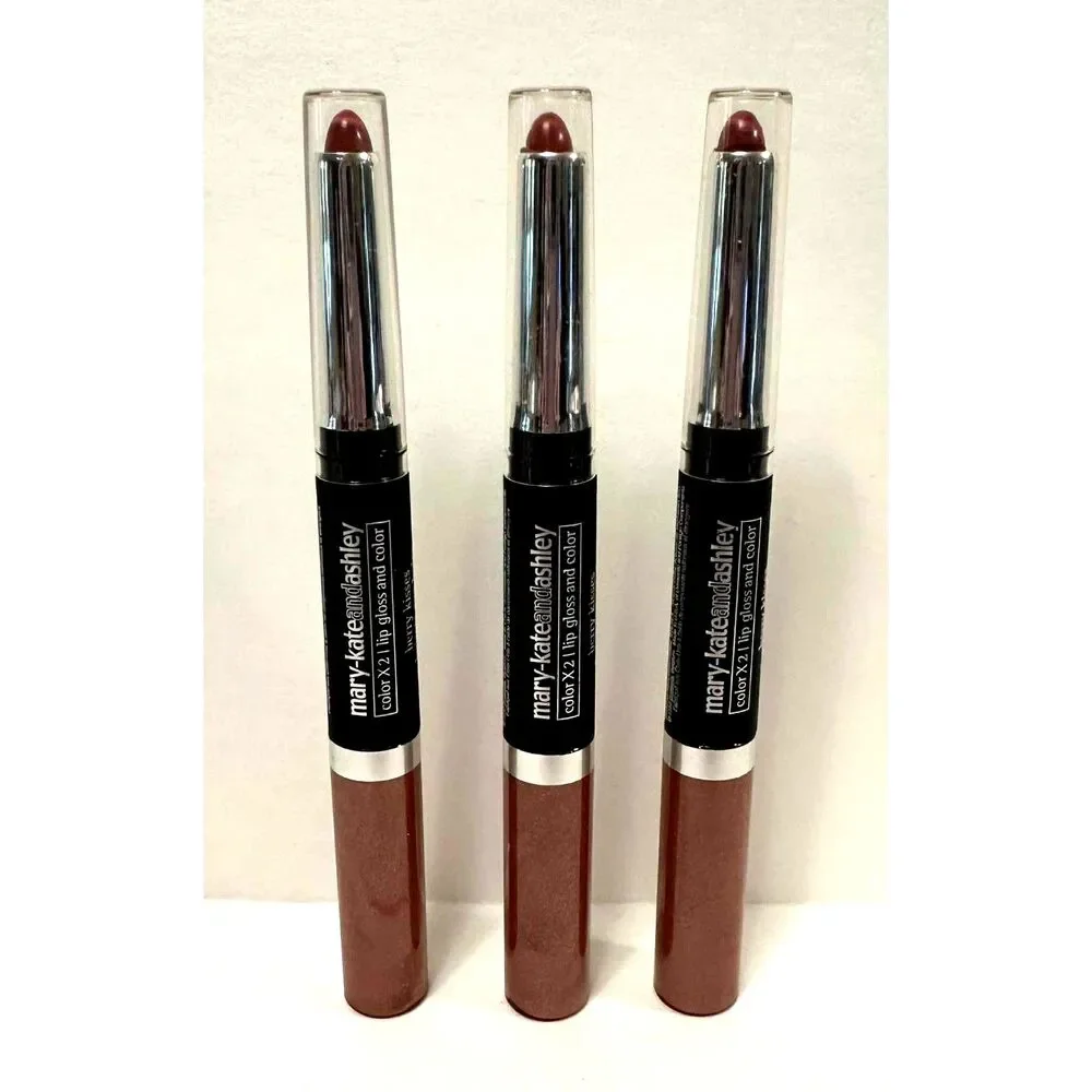 3x MARY KATE & ASHLEY Color x 2 Lipgloss & Color - Berry Kisses NEW